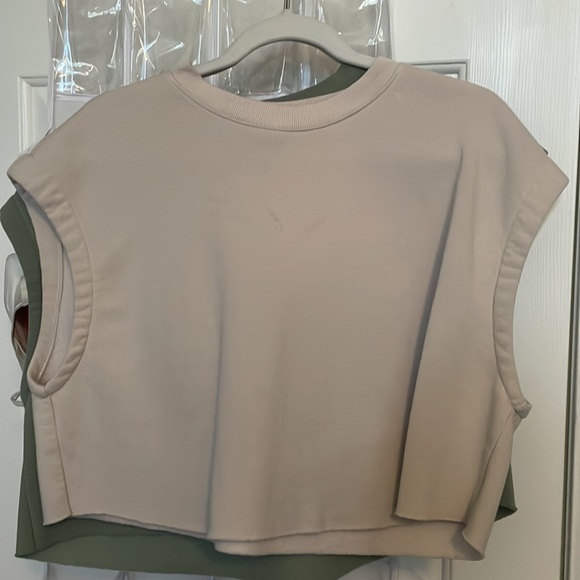 H&M cropped shirts - Picture 3 of 5